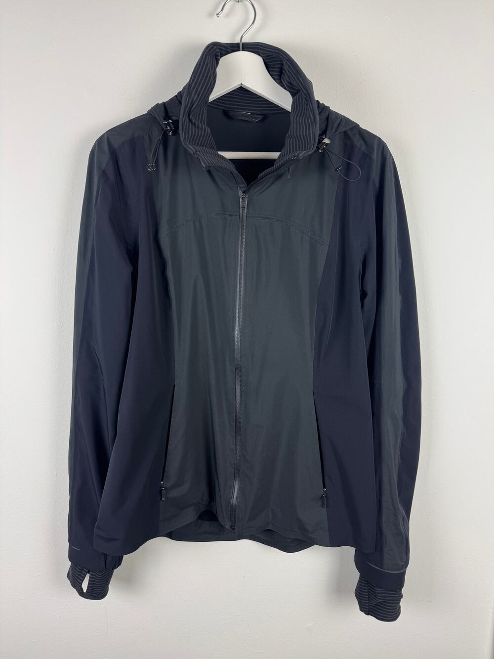 Lululemon Black Windbreaker Jacket 6